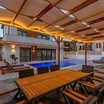 Near By The Land Of Legends , 40 M2 Private Pool Batiatus