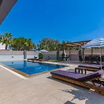 Near By The Land Of Legends , 40 M2 Private Pool Batiatus *