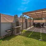 Near By The Land Of Legends , 40 M2 Private Pool Batiatus *