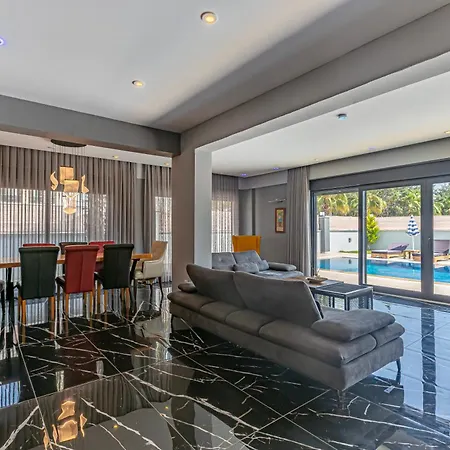 Near By The Land Of Legends , 40 M2 Private Pool Villa Batiatus *