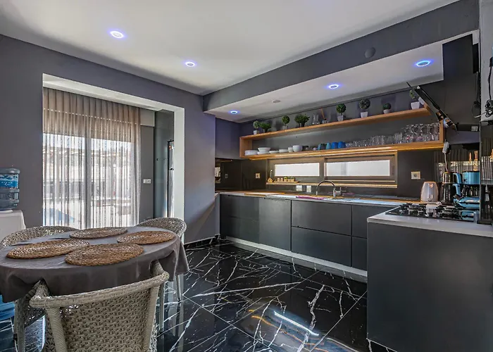 Vilă Near By The Land Of Legends , 40 M2 Private Pool Batiatus