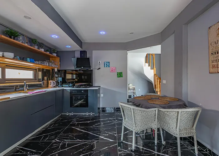Vilă Near By The Land Of Legends , 40 M2 Private Pool Batiatus
